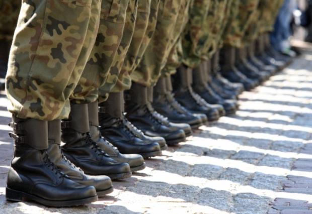 army soldiers in uniform