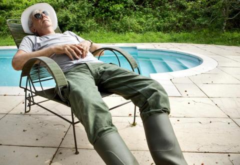 bum by the pool