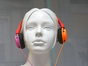 Mannequin with headphones Mannequin with headphones