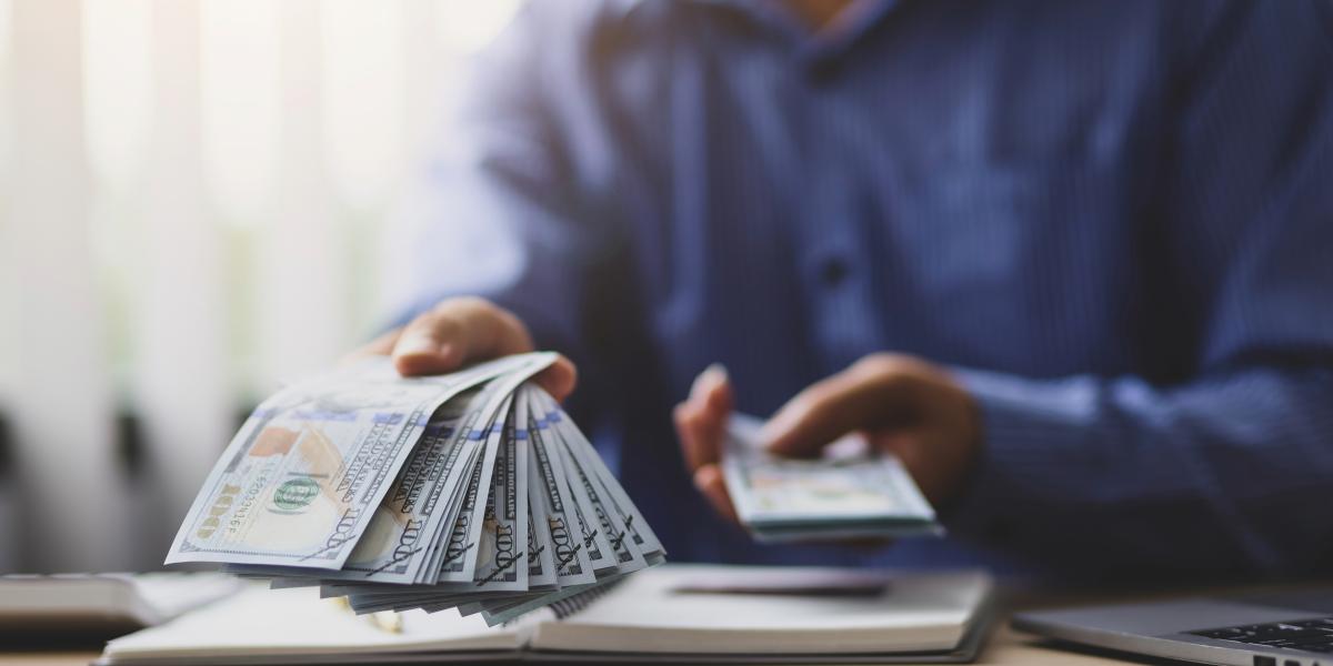 Biden’s Scholar Mortgage Present SAVE Is Merely a Wealth Switch Biden’s Scholar Mortgage Present SAVE Is Merely a Wealth Switch