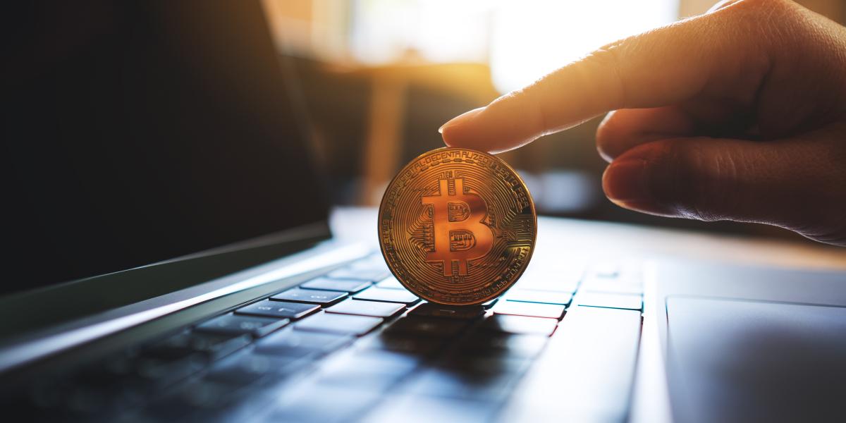 Bitcoin Mining and the Electricity Grid: A Quiet Savior Bitcoin Mining and the Electricity Grid: A Quiet Savior